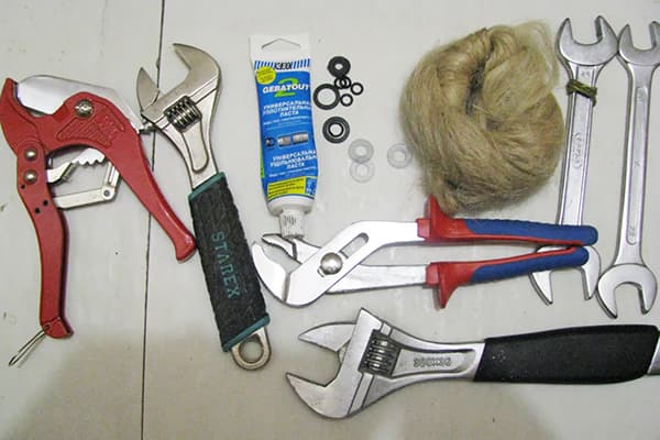 Outil de connexion machine à laver