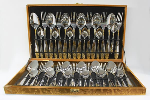 Ensemble de couverts