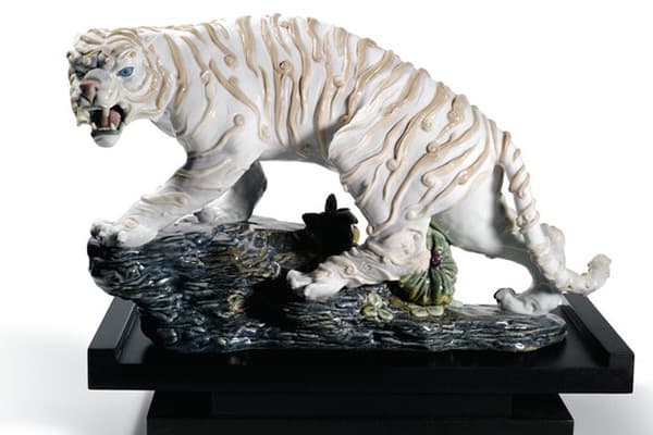 Figurine - tigre blanc