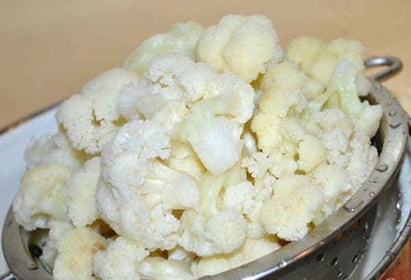 Laver et préparer le chou pour la congélation