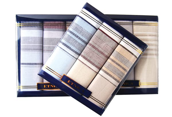 Ensemble de mouchoirs