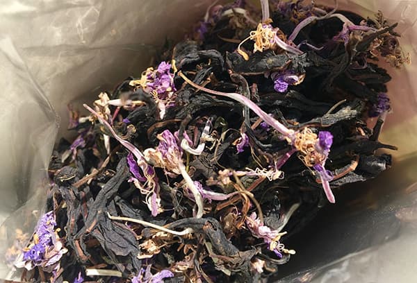 Thé Ivan dans un sac en papier