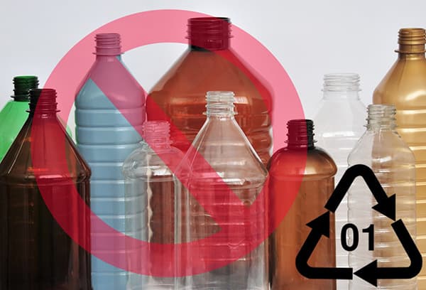 Bouteilles en plastique dangereuses