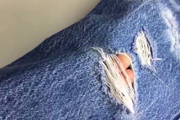 Jeans déchirés