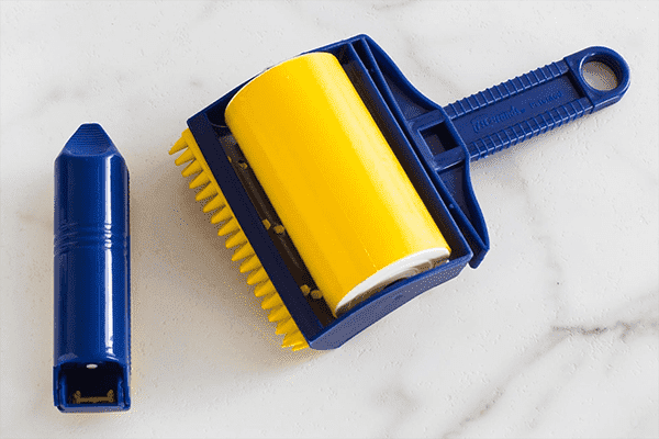 Rouleau d'élimination de la poussière et des peluches Sticky Buddy