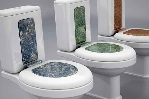 Des toilettes multicolores