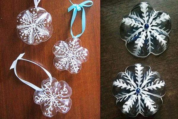 Décorations de flocons de neige fabriquées à partir de bouteilles en plastique