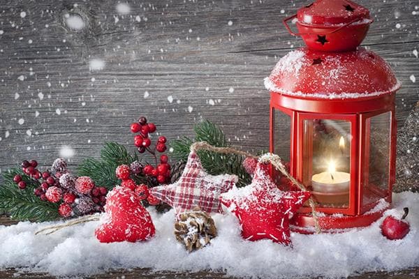 Composition du Nouvel An avec neige artificielle