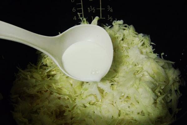 Ragoût de chou avec du lait