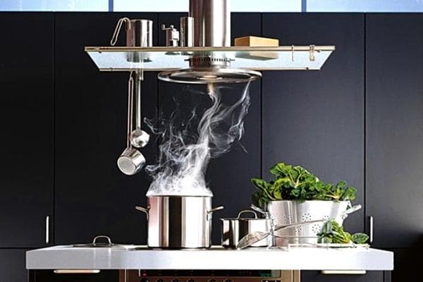 Hotte aspirante dans la cuisine