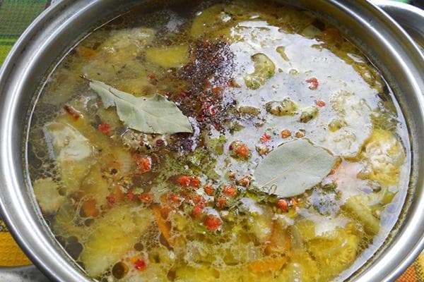 Assaisonnements dans la soupe