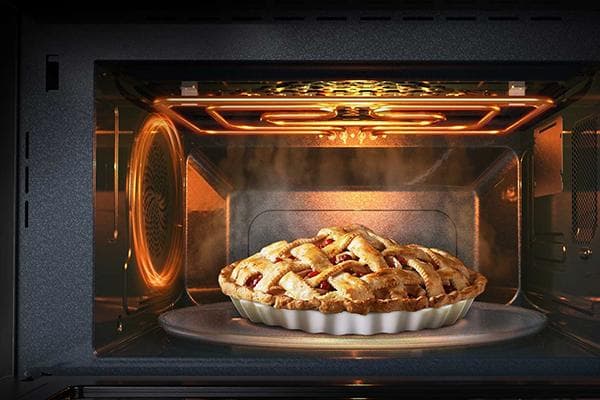 Ventilateur avec circuit de chauffage dans le four