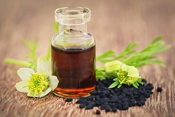 Bouteille d'huile de cumin noir