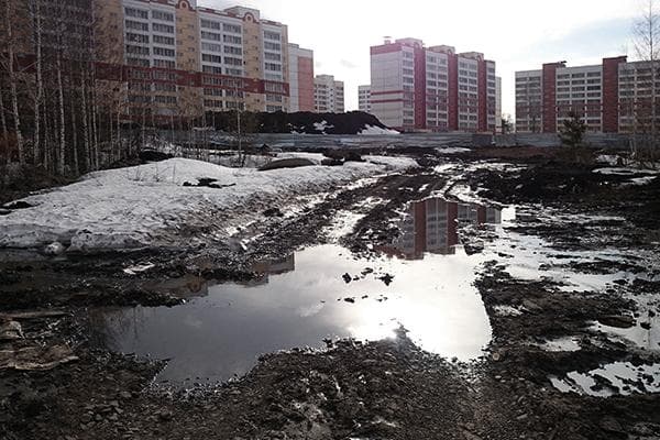 Saleté dans le quartier résidentiel