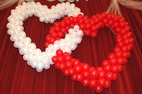 Deux coeurs faits de ballons