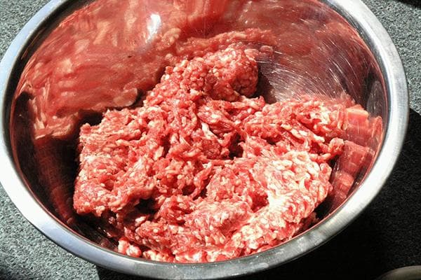 Viande hachée décongelée