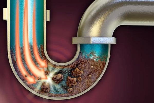 Dégagement d'un blocage dans un tuyau