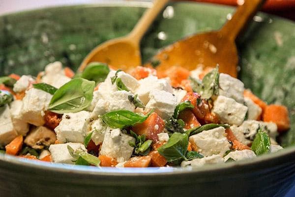 Salade de feta et basilic