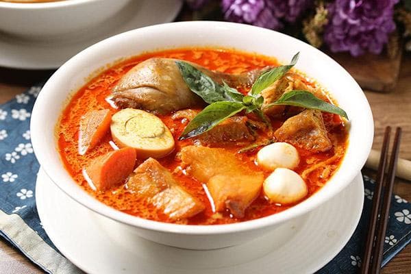 Soupe de tomates au basilic