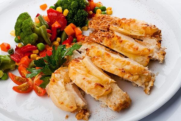 Dinde au four avec légumes