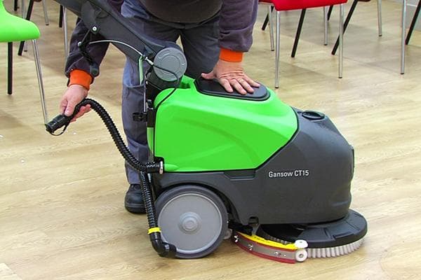 Utiliser une autolaveuse