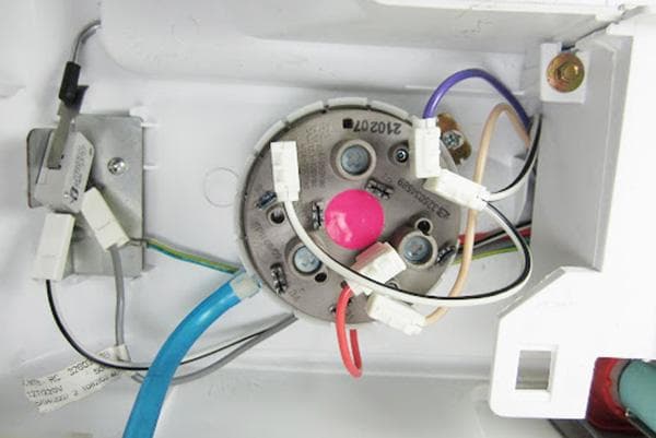 Pressostat dans la machine à laver