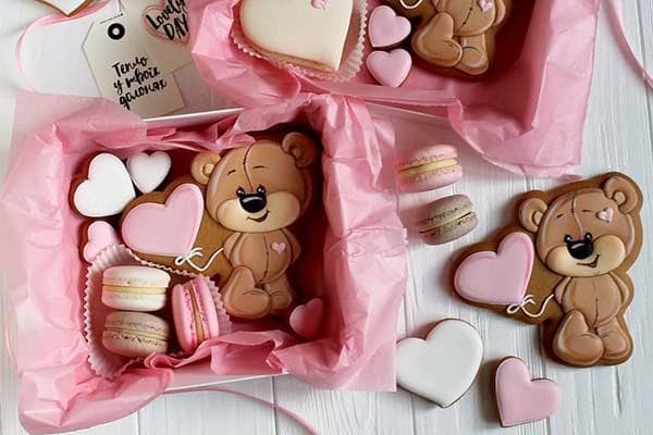 Pain d'épices et macarons du 14 février