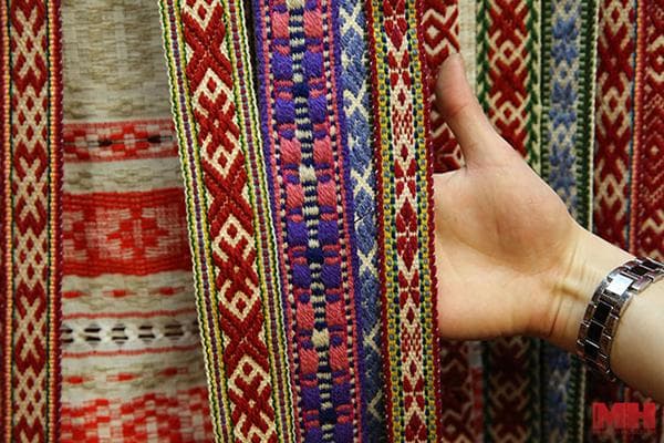 Ceintures en fils tissés