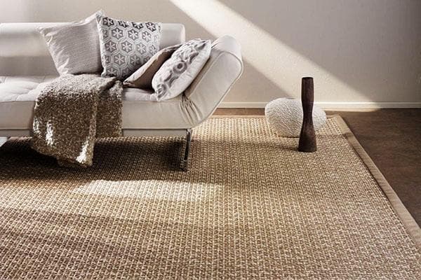 Natte de bambou dans le salon