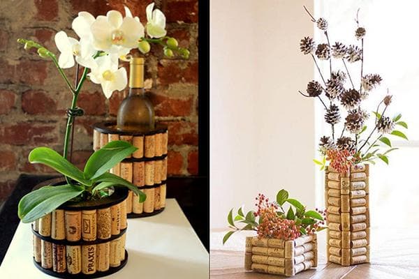 Vases à décor de bouchons de vin