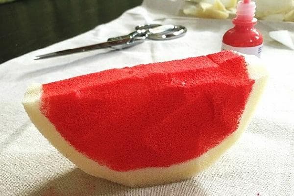 Jouets en mousse à colorier