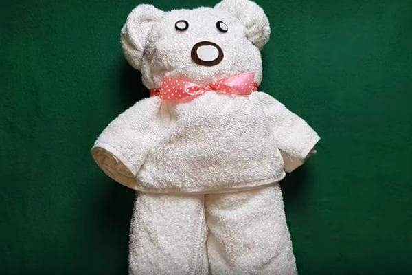 Ours en peluche fabriqué à partir d'une serviette