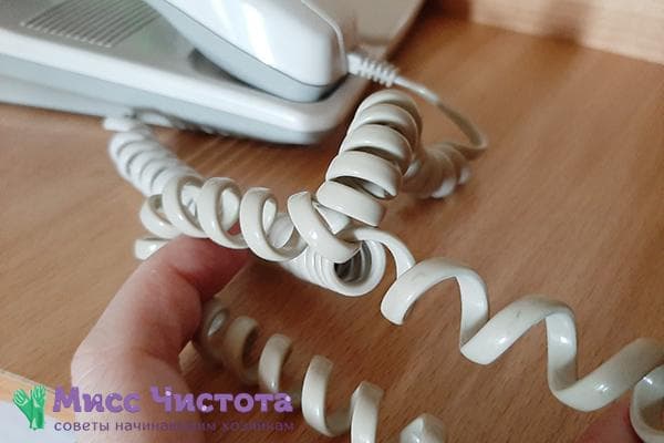 Fil téléphonique emmêlé