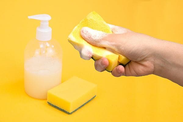 Solution de savon à lessive