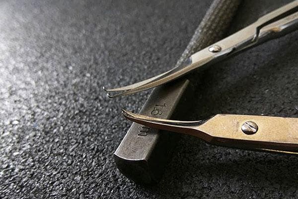 Ciseaux à ongles courbés