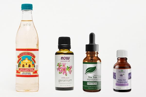 Vinaigre et huiles essentielles pour nettoyer les comptoirs en pierre