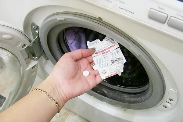 Aspirine pour laver les vêtements