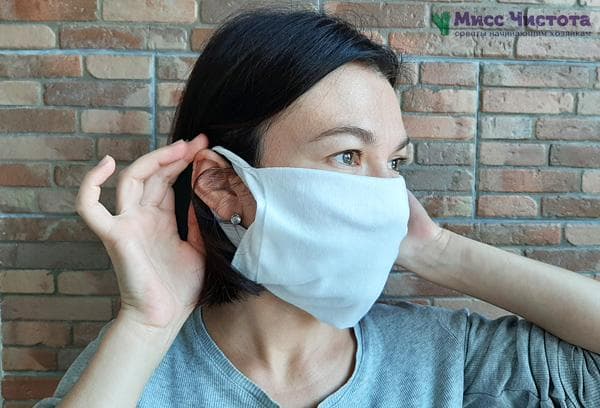 Masque de protection composé de serviettes