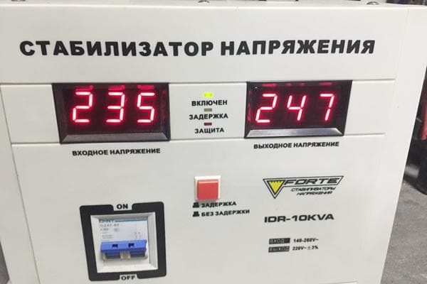 Régulateur de tension