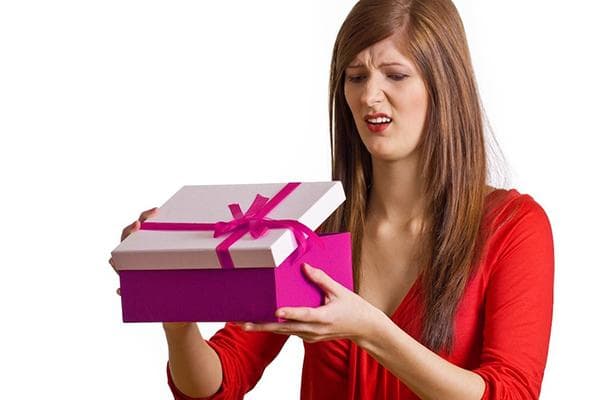 La femme n'a pas aimé le cadeau
