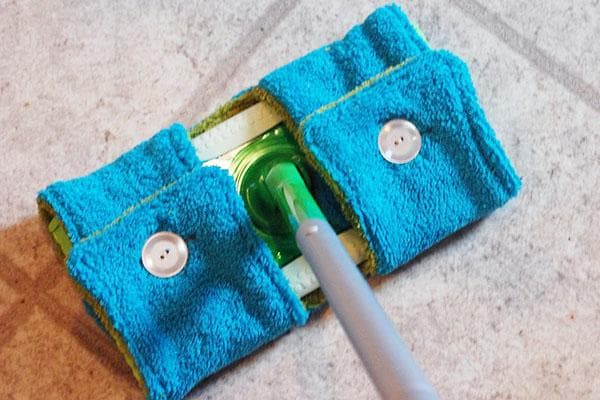 Chiffon de sol fait maison à partir d'une serviette