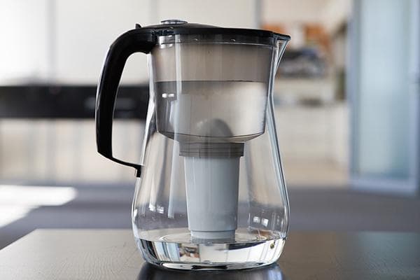 Carafe filtrante à eau