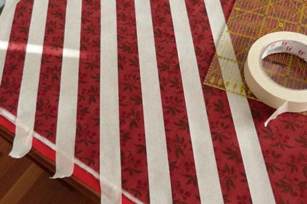 Marquer le futur kurpacha avec du ruban adhésif