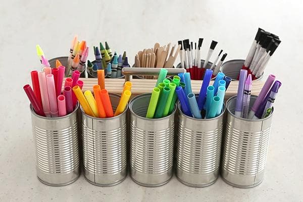 Organisateur pour marqueurs fabriqués à partir de boîtes de conserve