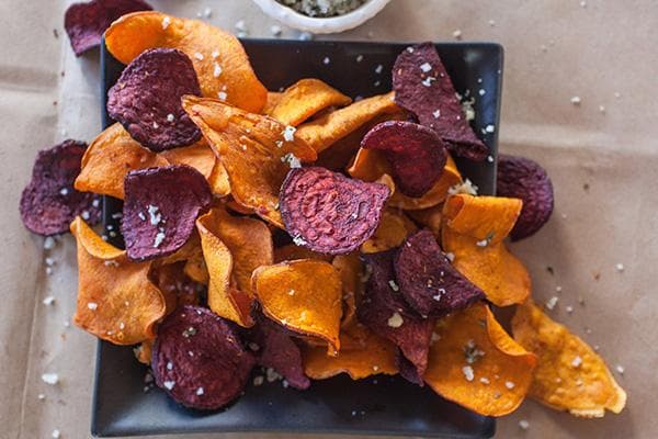 Chips de carottes et betteraves