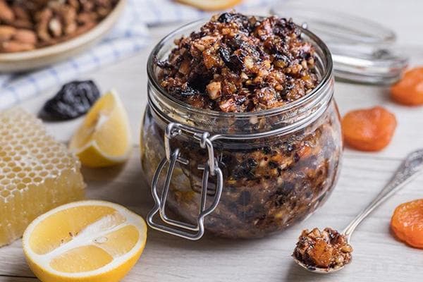 Mélange vitaminé de fruits secs et de noix