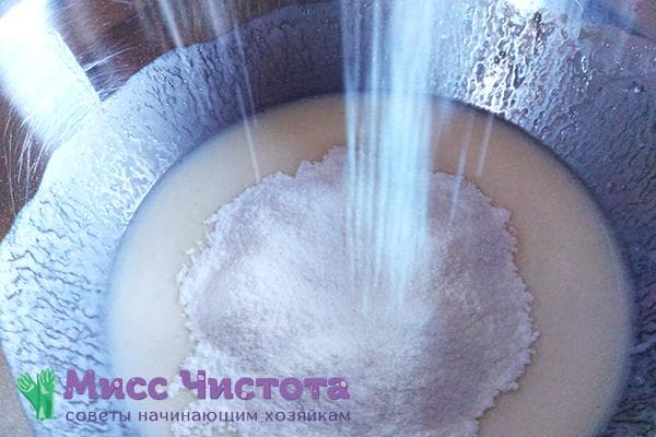 Ajouter des ingrédients secs à la pâte