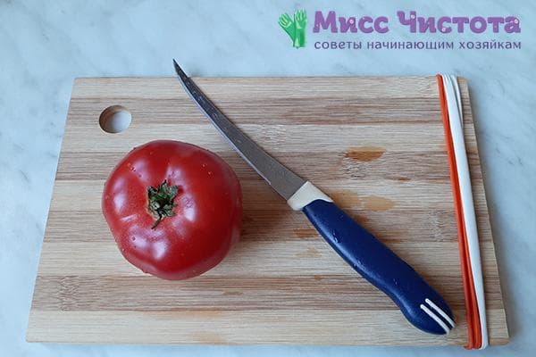 Élastique antidérapant sur planche à découper