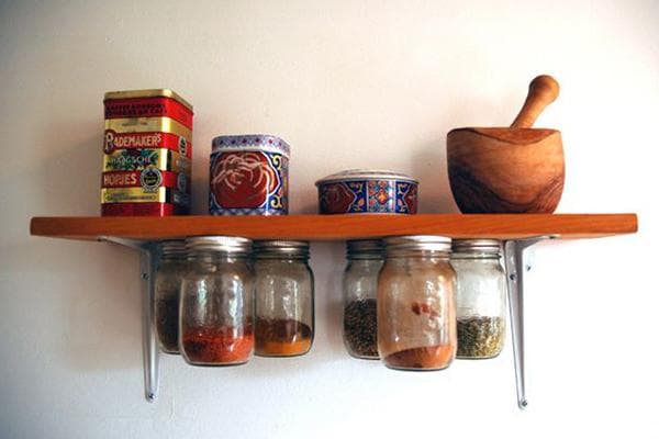 Étagère à épices