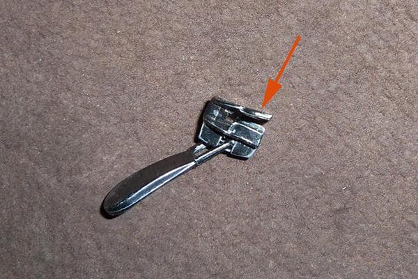 Curseur de fermeture éclair endommagé